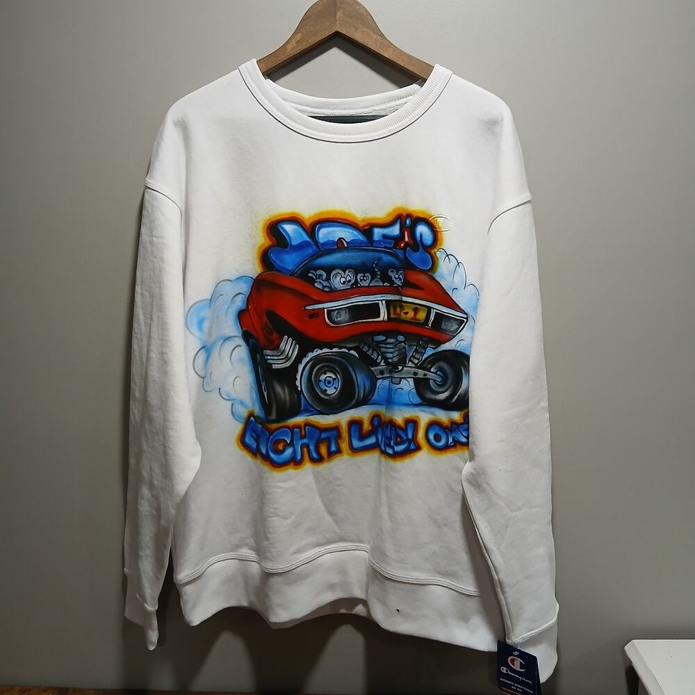 Champion authentic athletic wear white sweatshirt with airbrushed picture